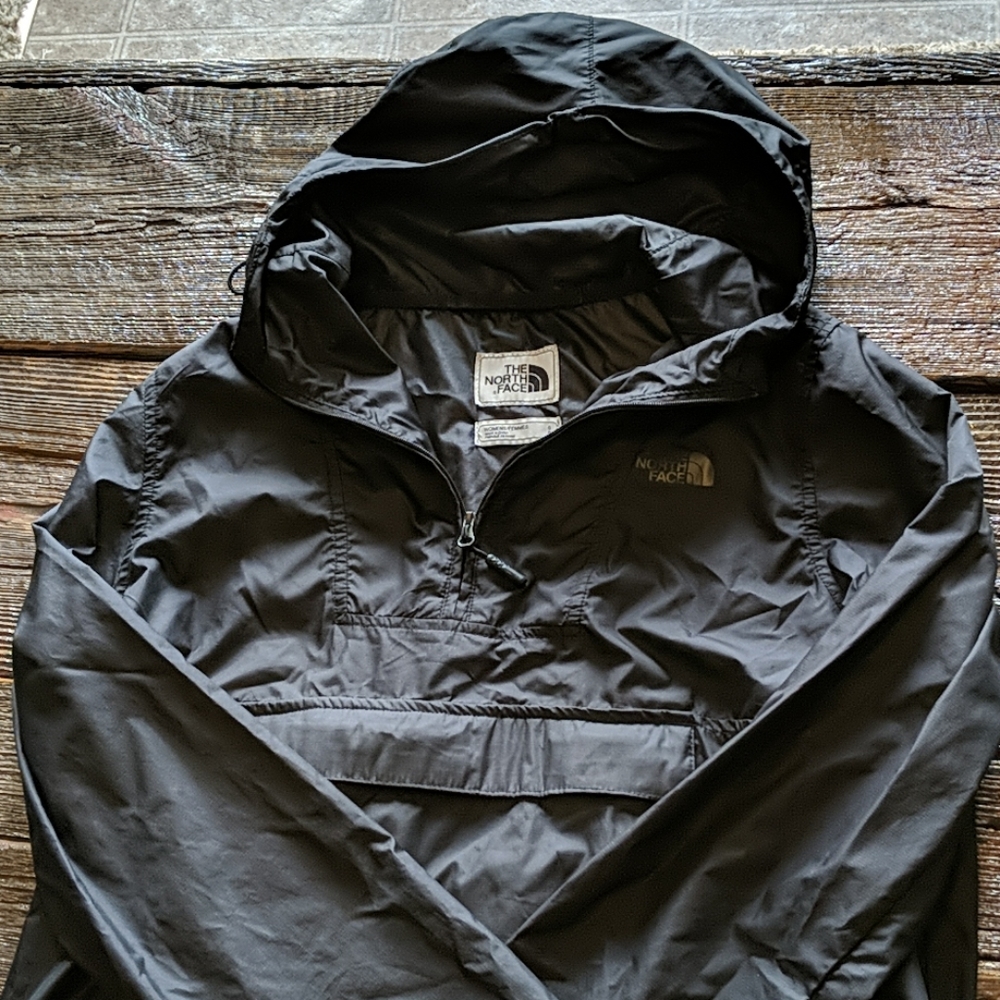 North Face Women's Fanorak Size S